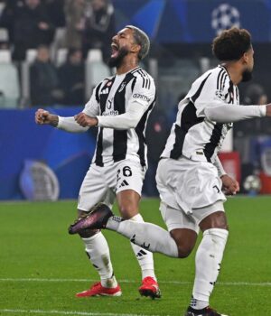 Douglas Luiz infortunio